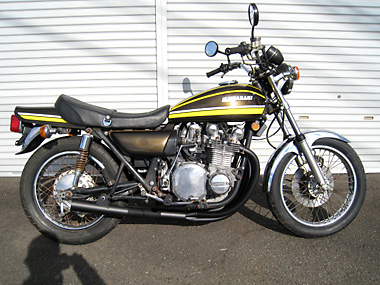 '76 �J���T�L Z900-A4